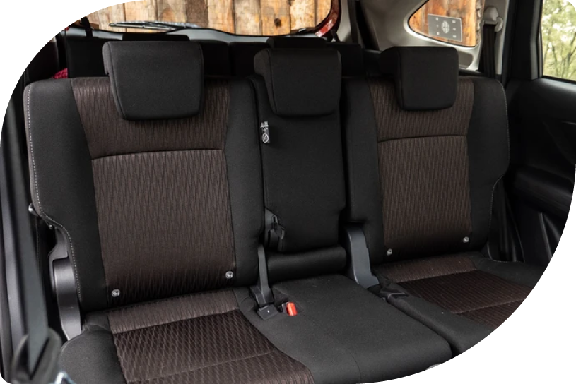 Interior de Avanza, foto 3